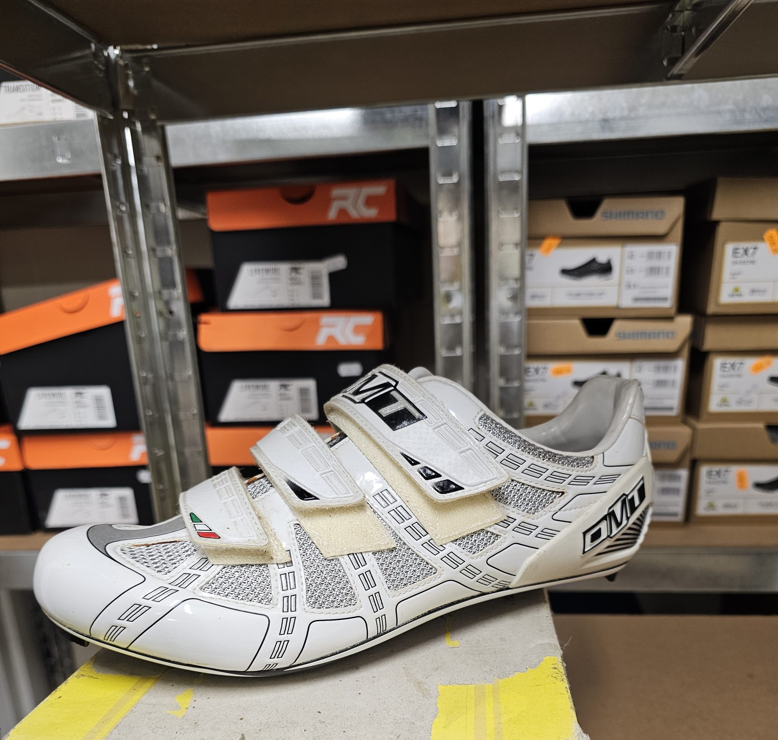 2964 -- 000 (142)